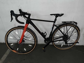 POL-DA: Nachtragsmeldung: Mehrere Fahrr&auml;der nach Festnahme entdeckt / Polizei sucht Eigent&uuml;mer