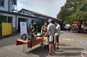 Feuerwehr Konstanz: FW Konstanz: Gelungener Feuerwehraktionstag der Abteilung Allmannsdorf - die Abteilung Allmannsdorf der Feuerwehr Konstanz präsentiert sich.