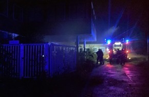 Feuerwehr Gelsenkirchen: FW-GE: Brand in einer ehemaligen Fabrikhalle in Gelsenkirchen Feldmark