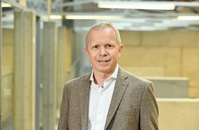 Fleetpool GmbH: Gert Schaub übergibt Leitung von Fleetpool an Christopher Cols