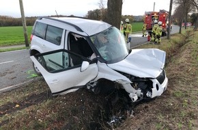 Kreispolizeibehörde Herford: POL-HF: Verkehrsunfall mit drei schwer verletzten Personen