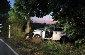 Polizei Düren: POL-DN: Unfall in Linnich - Zwei Leichtverletzte und 31.000 Euro Sachschaden