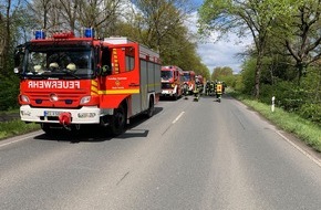 Feuerwehr Voerde: FW Voerde: Schwerer Verkehrsunfall auf der B8