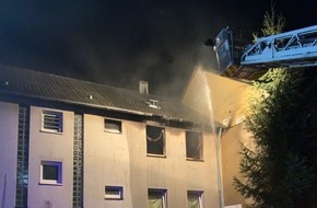 Feuerwehr Stolberg: FW-Stolberg: Zimmerbrand - zwei Verletzte