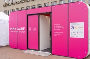 PINK CUBE Test Your Breast: Einladung und Medienmitteilung: Brustkrebsaufklärungsaktion für die Bevölkerung im PINK CUBE am 25. und 26.10. auf dem Alexanderplatz in Chur