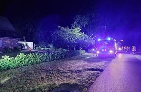 Kreisfeuerwehr Rotenburg (Wümme): FW-ROW: Feuer im Carport droht auf das Wohnhaus überzugreifen