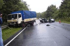 Polizeipräsidium Mittelfranken: POL-MFR: (1149) Zwei junge Männer bei Verkehrsunfall getötet - 
hier: Bildveröffentlichung