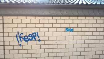 POL-REK: Graffiti an Gartenmauer- Kerpen