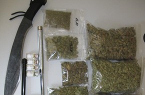 Polizeidirektion Bad Segeberg: POL-SE: Elmshorn: Großer Rauschgiftfund in Elmshorn - Festnahme eines Dealers