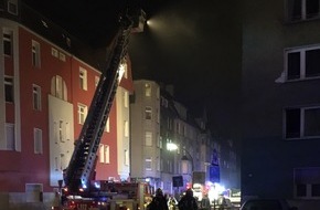 Feuerwehr Dortmund: FW-DO: 06.11.2019 - Feuer in Dortmunder Nordstadt
Feuer im Keller eines Mehrfamilienhauses, mehrere Bewohner verletzt.