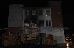 Polizei Bielefeld: POL-BI: Polizei ermittelt wegen Brandstiftung an Firmengebäude