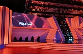 3sat: Das 3satFestival 2022 im Zelt und auf der TV-Bühne mit Kabarett, Comedy und Musik