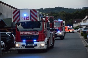 Feuerwehr Iserlohn: FW-MK: Gartenlaube im Vollbrand