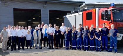 Feuerwehr Dortmund: FW-DO: 22.09.2019 - FAHRZEUGÜBERGABE IN DEUSEN
Freiwillige Feuerwehr erhält Löschfahrzeug aus Bundesmitteln