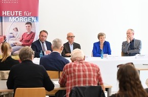 Universität Kassel: documenta Institut neu aufgestellt: Unabhängig und forschungsstark