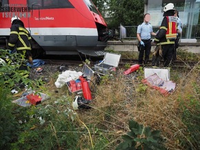 FW-MK: Person von Zug erfasst und schwer verletzt