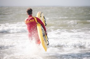 DLRG - Deutsche Lebens-Rettungs-Gesellschaft: DLRG Bilanz 2021: Rettungsschwimmer retten 1.655 Menschen das Leben