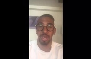 Jérôme Boateng und weitere Top-Fußballer unterstützen Fußballcamp für Kinder mit Hörverlust