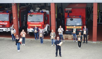 Feuerwehr Wetter (Ruhr): FW-EN: Wetter - Eine Tüte voller spielerischer Informationen für die Brandschutzerziehung