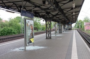 Bundespolizeiinspektion Dresden: BPOLI DD: Zeugenaufruf nach Sachbeschädigung am Haltepunkt Dresden-Strehlen