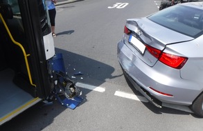 Polizei Düren: POL-DN: Beim Ausparken Unfall verursacht