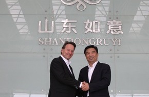 PEINE GmbH: Die PEINE-Gruppe baut Partnerschaft mit der Shandong Ruyi Group aus (FOTO)