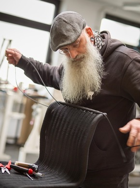 Tecta: Kragstuhl weitergedacht - der B15