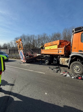 FW Ratingen: Schwere Verkehrsunfall auf der BAB 3