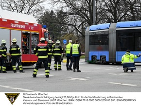 FW-M: Schwerer Verkehrsunfall zwischen Straßenbahn und Bus (Neuhausen-Nymphenburg)