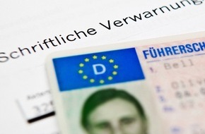 AXA Konzern AG: Deutsche hinterm Steuer: Denn sie wissen, was sie tun / Verkehrssicherheits-Report von AXA nimmt Fahrverhalten der Deutschen unter die Lupe (BILD)