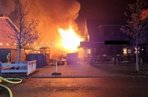 Polizeiinspektion Wilhelmshaven/Friesland: POL-WHV: Brand einer Lagerhalle in Wilhelmshaven