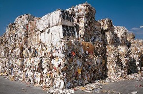 DIE PAPIERINDUSTRIE e.V.: Global Recycling Day am 18. März / Weiter eifrig Altpapier sammeln (FOTO)