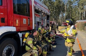 Kreisfeuerwehrverband Segeberg: FW-SE: Dachstuhlbrand in Bad Bramstedt