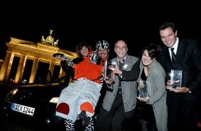 Renault Deutschland AG: Safety Stars - "Menschen engagieren sich" / Deutschlands Helden der Straße