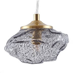 Glas und die Poesie des Lichts: Lampenwelt.de präsentiert Looks von Crushed bis Frosted