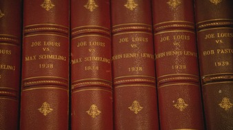 Max Schmeling gegen Joe Louis: Wie die K&auml;mpfe zweier Boxlegenden in den 1930er-Jahren Geschichte schrieben &ndash; Neue Doku auf dem HISTORY Channel