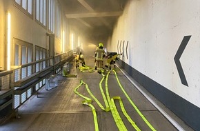 Feuerwehr Konstanz: FW Konstanz: Fahrzeugbrand in Parkhaus