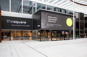 AMAG Group AG: the square - new mobility hub situé au Circle à l'aéroport de Zurich / Ouverture du centre de compétence the square