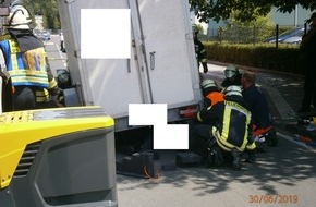 Feuerwehr Gevelsberg: FW-EN: Schwerer Verkehrsunfall auf der Hagener Straße