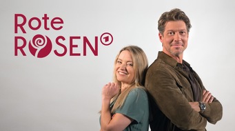 ARD Das Erste: "Rote Rosen": Klappe, die 22. - Diana Staehly und Sebastian Deyle als neues Traumpaar / #mehr LIEBE #mehr DRAMA #mehr FERNWEH