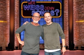 ARD Das Erste: Wikinger-Rätsel: Die "Santiano"-Stars Axel Stosberg und Björn Both bei "Wer weiß denn sowas?" / Das Wissensquiz vom 8. bis 12. November 2021, um 18:00 Uhr im Ersten