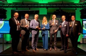 Deutscher Raiffeisenverband: Weinwirtschaft braucht klare Perspektiven und politische Rückendeckung / DRV-Weinempfang mit Bundeslandwirtschaftsminister Alois Rainer