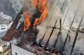 Feuerwehren des Landkreises Ravensburg: LRA-Ravensburg: Gebäudevollbrand in Ravensburg