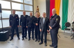 Feuerwehr Bergheim: FW Bergheim: Gedenktag des heiligen Florian: W&uuml;rdigung des Feuerwehrdienstes in Bergheim durch Herbert Reul, Minister des Innern des Landes Nordrhein-Westfalen