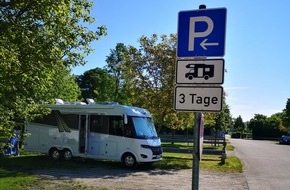 ADAC SE: Urlaub mit dem Wohnmobil: Mit dem ADAC Stellplatzführer den perfekten Platz finden / Sparen mit inkludierter ADAC Campcard - Miet-Mobil schnell und risikolos - Kauf mit ADAC Sonderfinanzierungszins