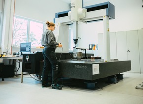 Neue Studie zeigt Bedeutung der Verteidigungsindustrie