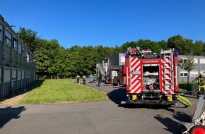 Feuerwehr Bochum: FW-BO: Zimmerbrand mit vier Verletzten