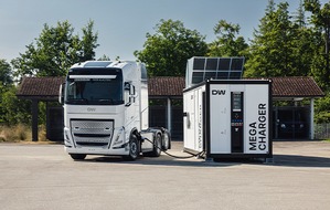 Elektro-LKW lädt erstmals mit über 1,1 Megawatt Leistung