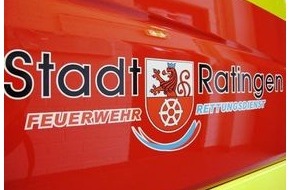 Feuerwehr Ratingen: FW Ratingen: Mit Begeisterung und Spaß beim Ratinger Rosenmontagszug - eine kurze Bilanz