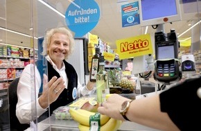 Netto Marken-Discount Stiftung & Co. KG: Sichere Wette: Thomas Gottschalk sitzt an der Netto-Kasse!